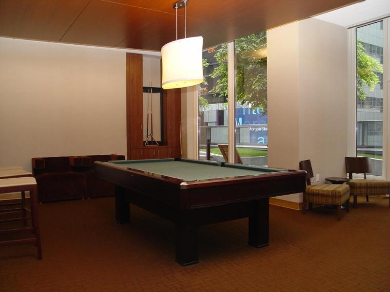 Hotel 1600 Broadway On The Square Ню Йорк Екстериор снимка